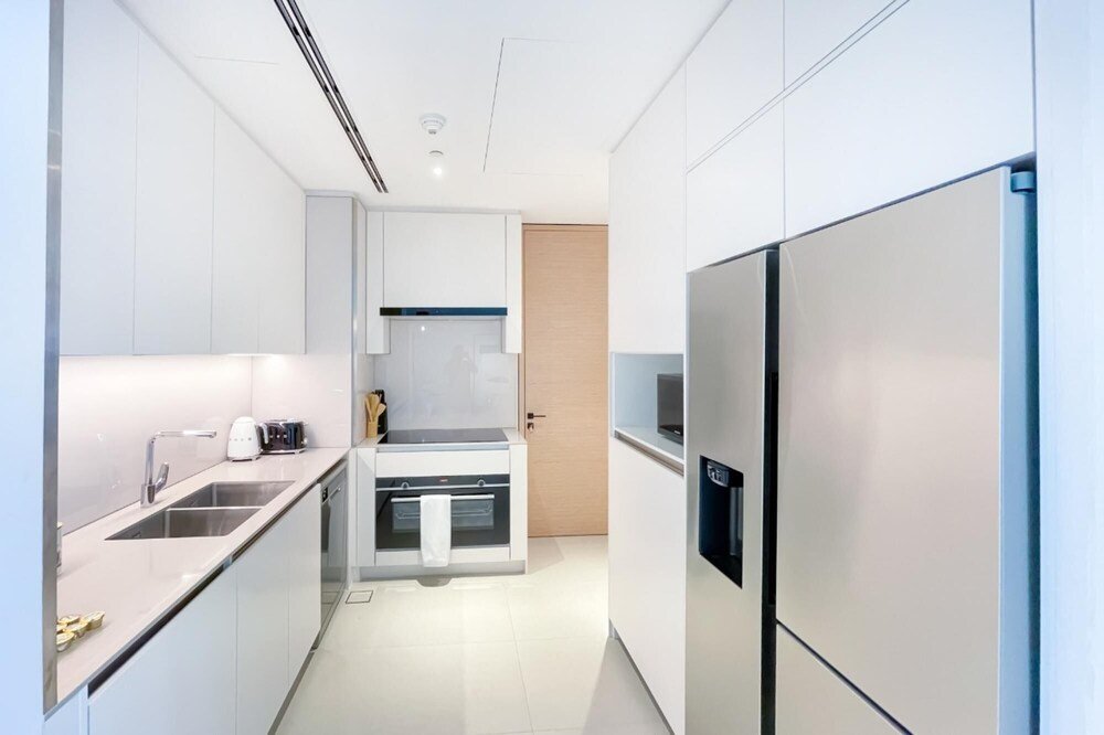 Дубай: 3BR APT w Beach Access Address JBR