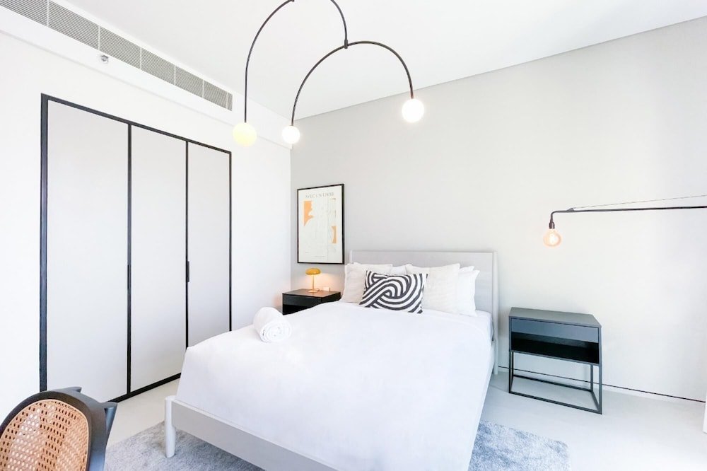 Дубай: 3BR APT w Beach Access Address JBR