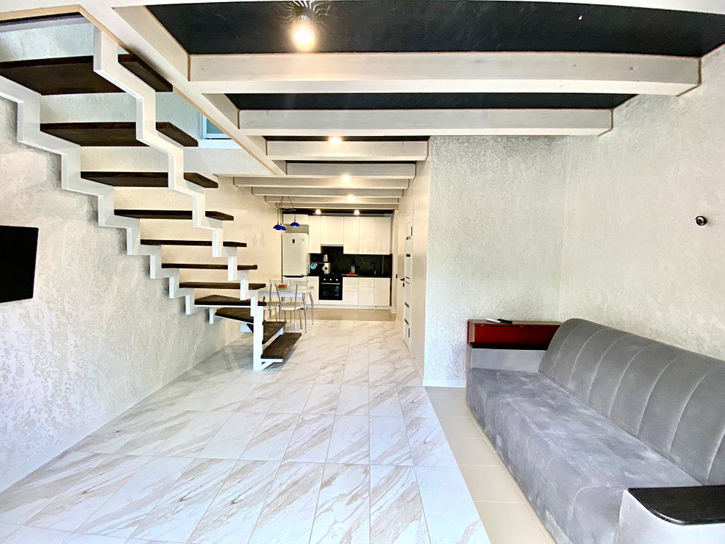 Вардане: 13 Orange Apart Dvukhurovnevye S Basseynom Apartments