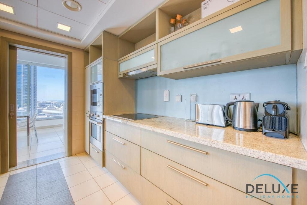 Дубай: One Bedroom Apartment in The Lofts Central, Downtown by Deluxe Holiday Homes