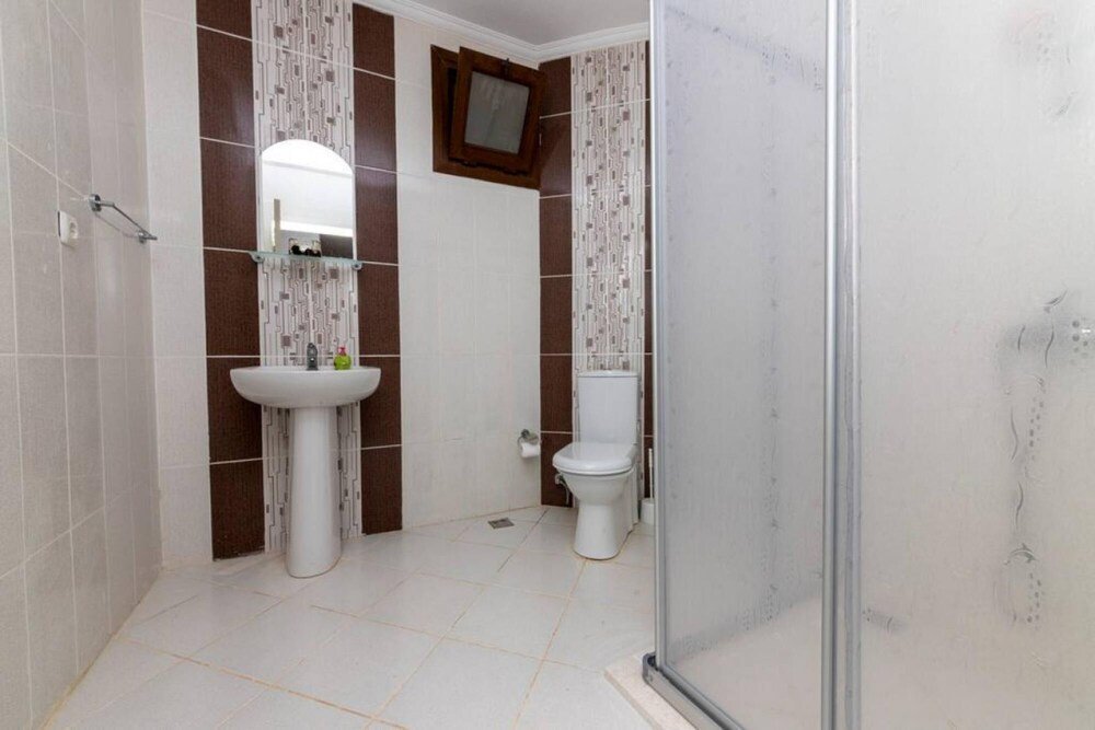 Битез: 2 BR House With Calming Garden in Bodrum