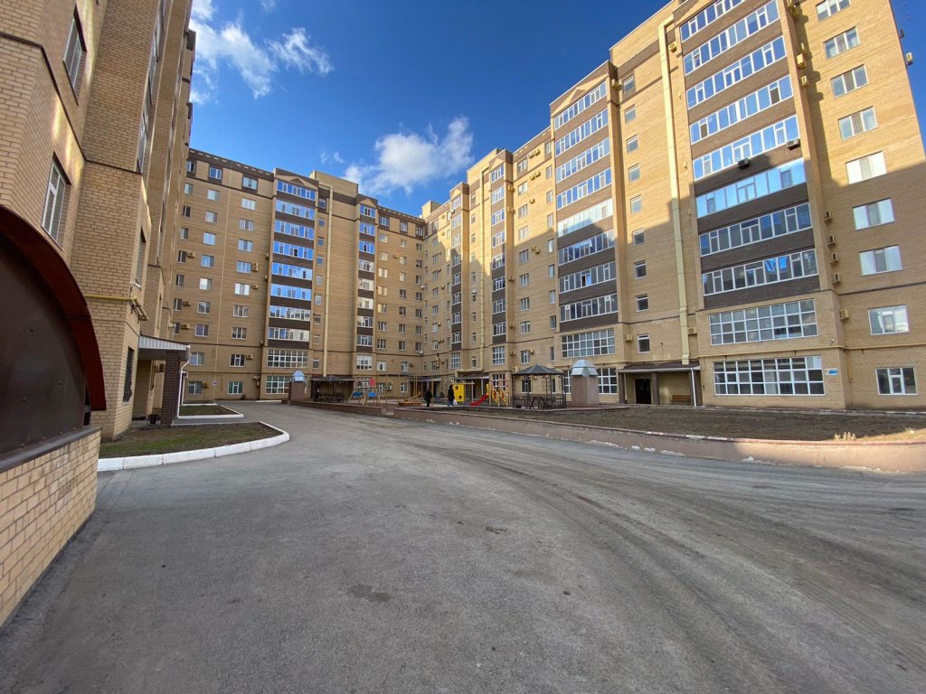 Актобе: Light House (Лайт Хаус) на проспекте Алии Молдагуловой 30Б