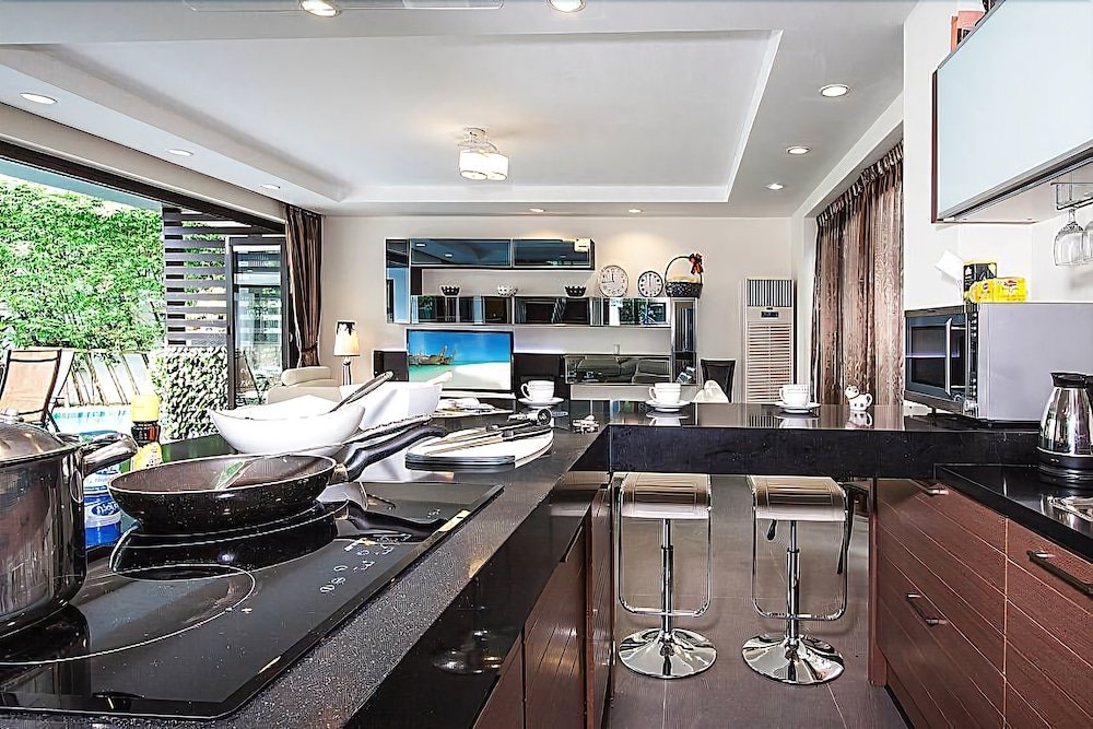 Тхаланг: Kasira Villa
