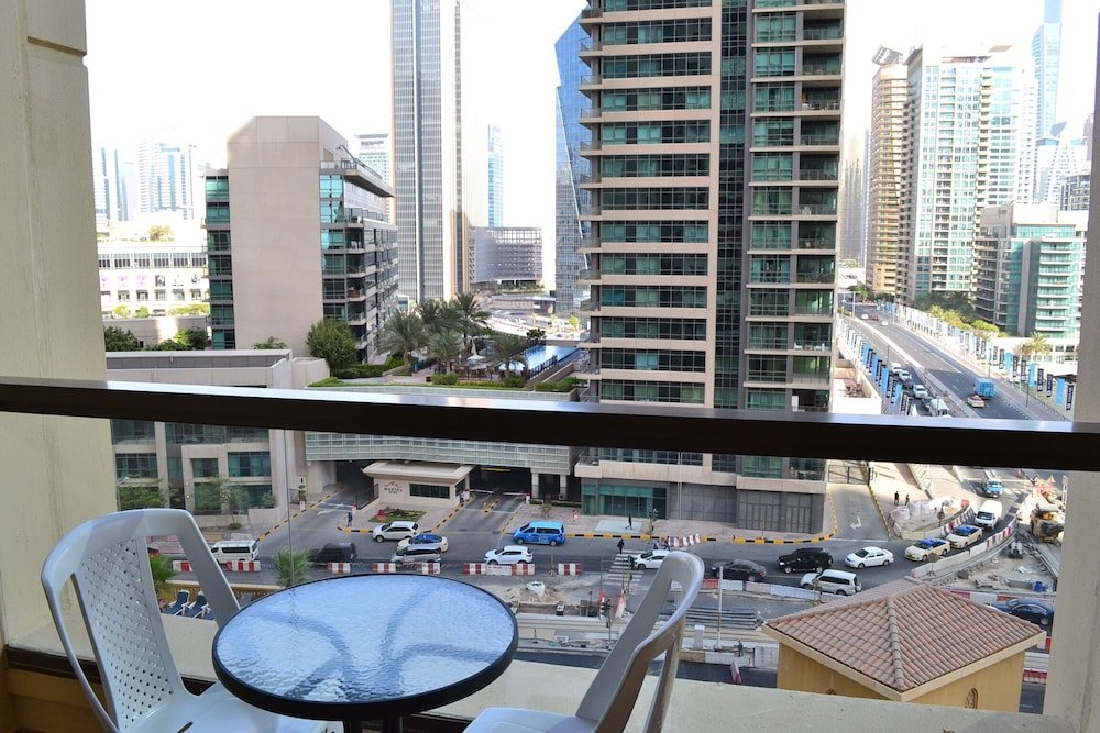 Дубай: LSE - 1 Bedroom apt with marina view