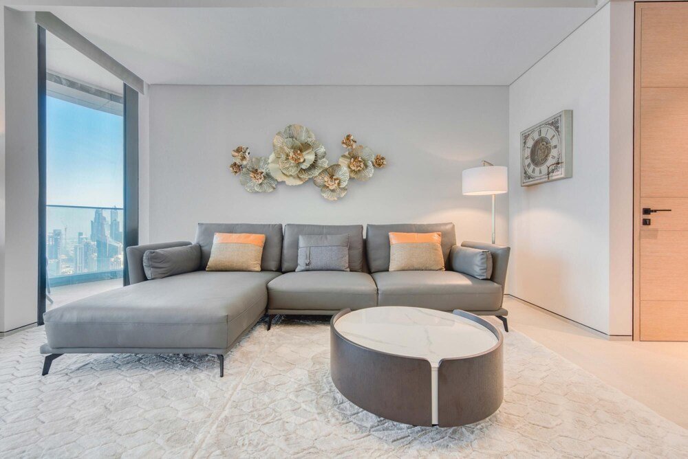 Дубай: Exclusive Beachfront 4BR Maid The Address JBR