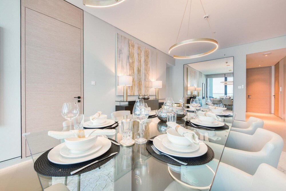 Дубай: Exclusive Beachfront 4BR Maid The Address JBR