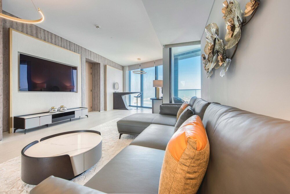 Дубай: Exclusive Beachfront 4BR Maid The Address JBR