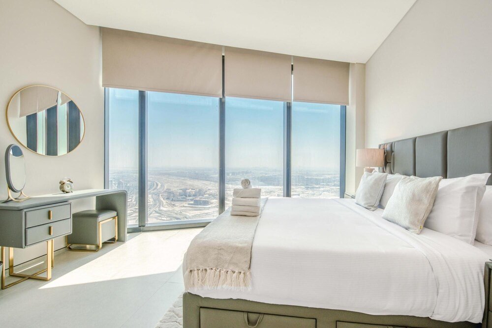 Дубай: Exclusive Beachfront 4BR Maid The Address JBR