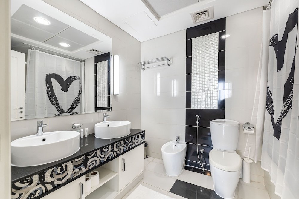 Дубай: Excellent 1BR The Signature DAMAC