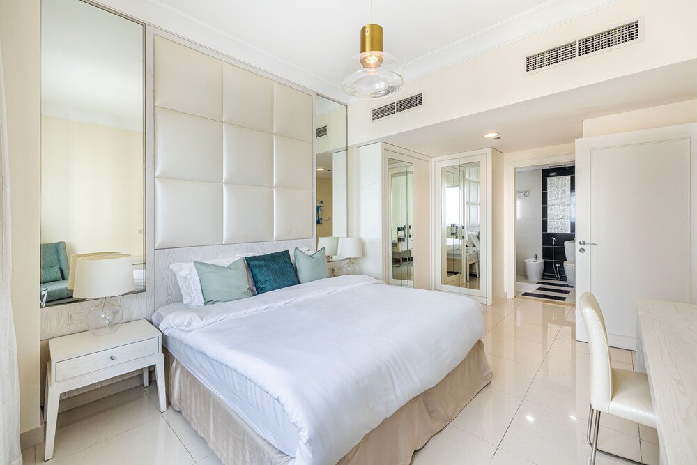 Дубай: Excellent 1BR The Signature DAMAC