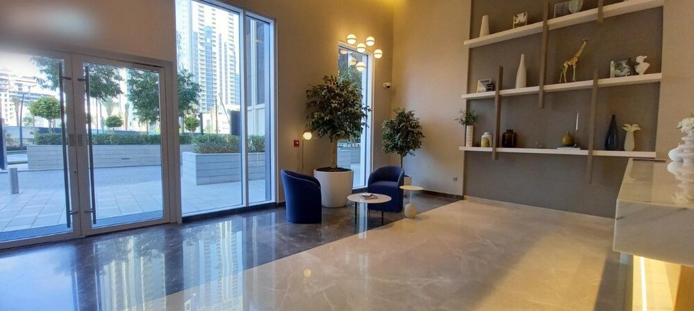 Дубай: Executive 3BR Apt Creek Harbour