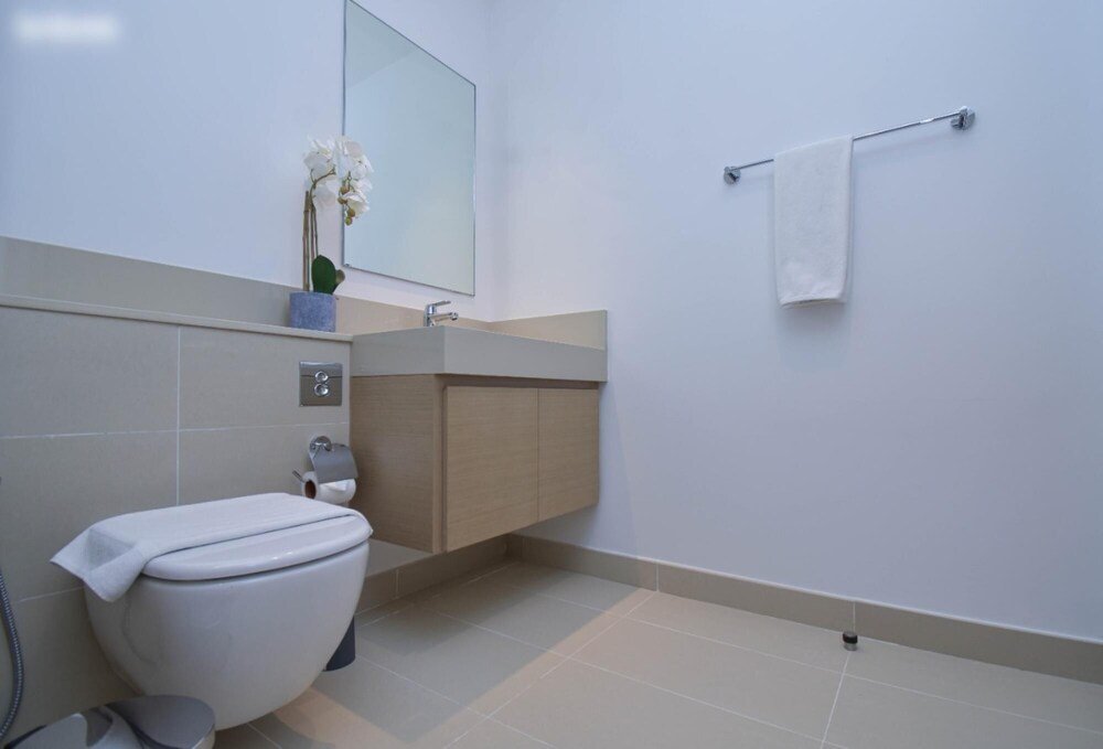 Дубай: Executive 3BR Apt Creek Harbour