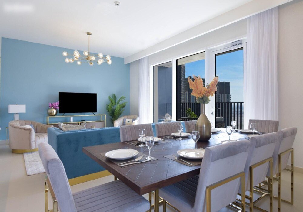 Дубай: Executive 3BR Apt Creek Harbour