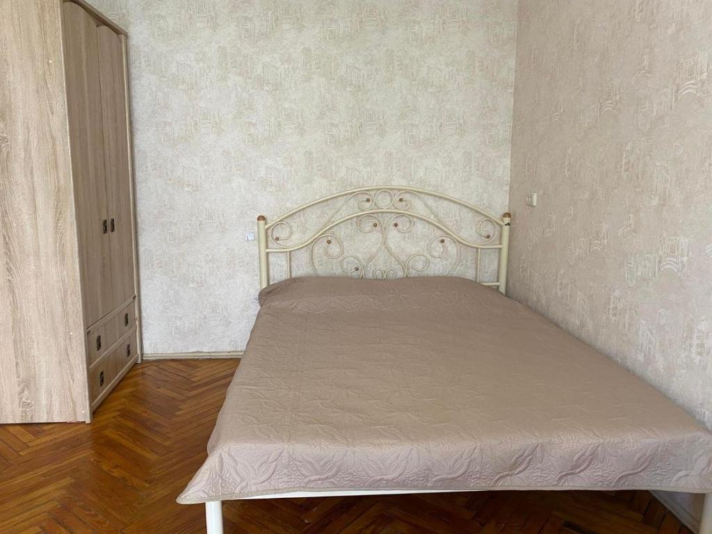 Бердянск: 1 квартира