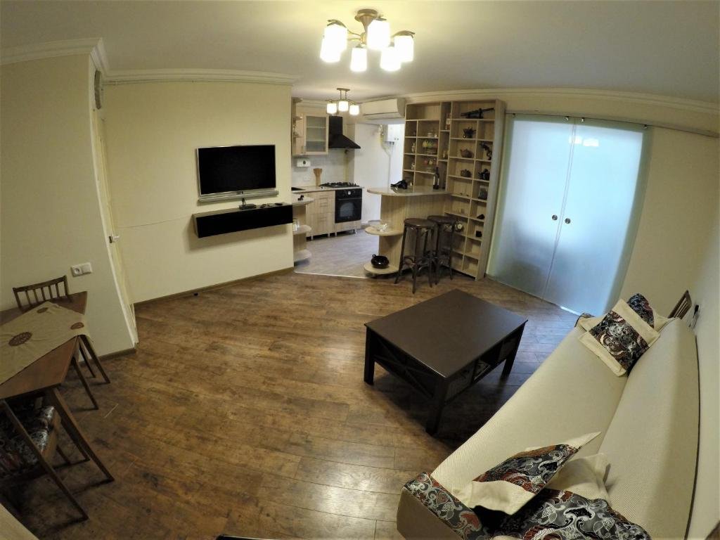 Studio apartment in Yerevan City Center — фото 3
