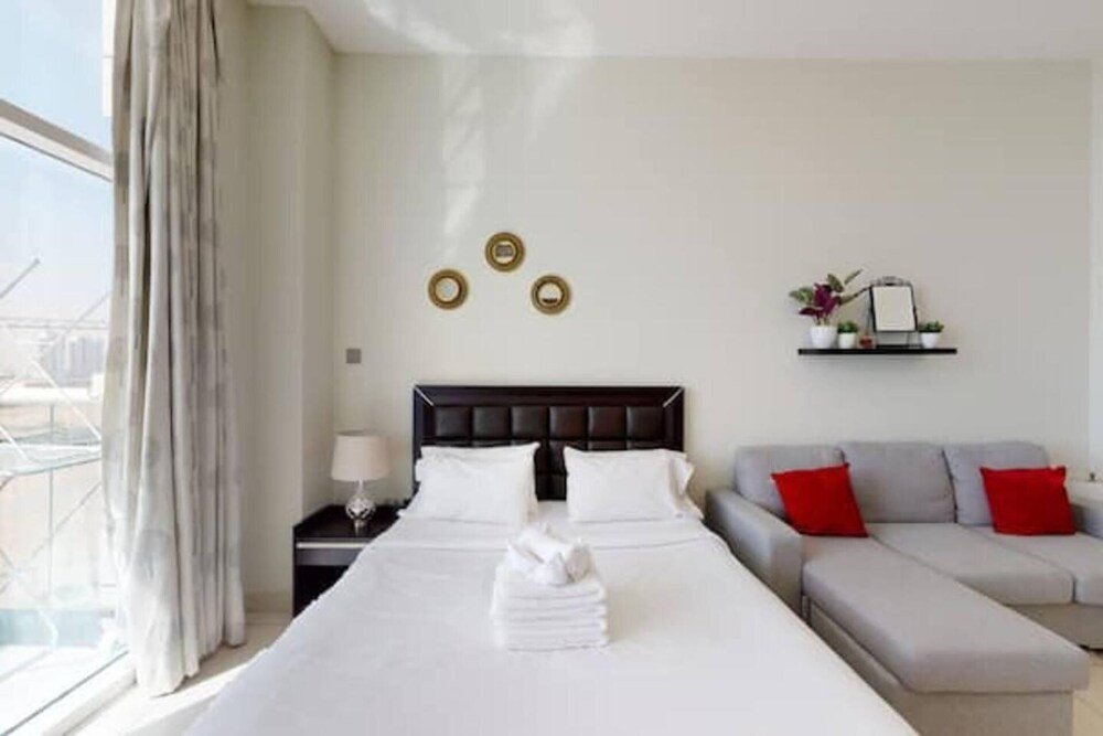 Дубай: Beautiful Studio Apartment Near New Dubai Mall