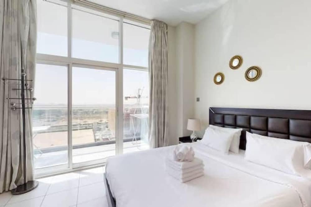 Дубай: Beautiful Studio Apartment Near New Dubai Mall