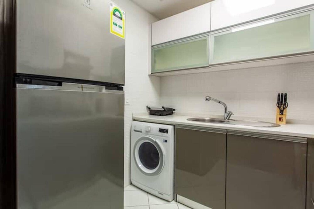 Дубай: Beautiful Studio Apartment Near New Dubai Mall