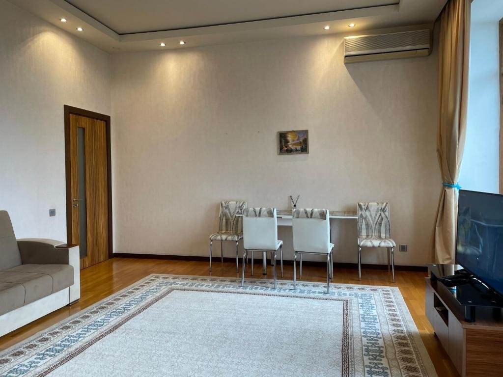 Баку: Gloriya Boulevard Apartment