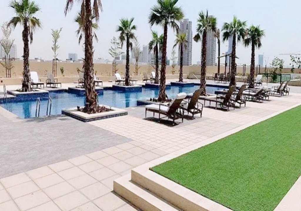 Дубай: Elite LUX Holiday Homes - Elegantly Furnished Studio in JVC Dubai