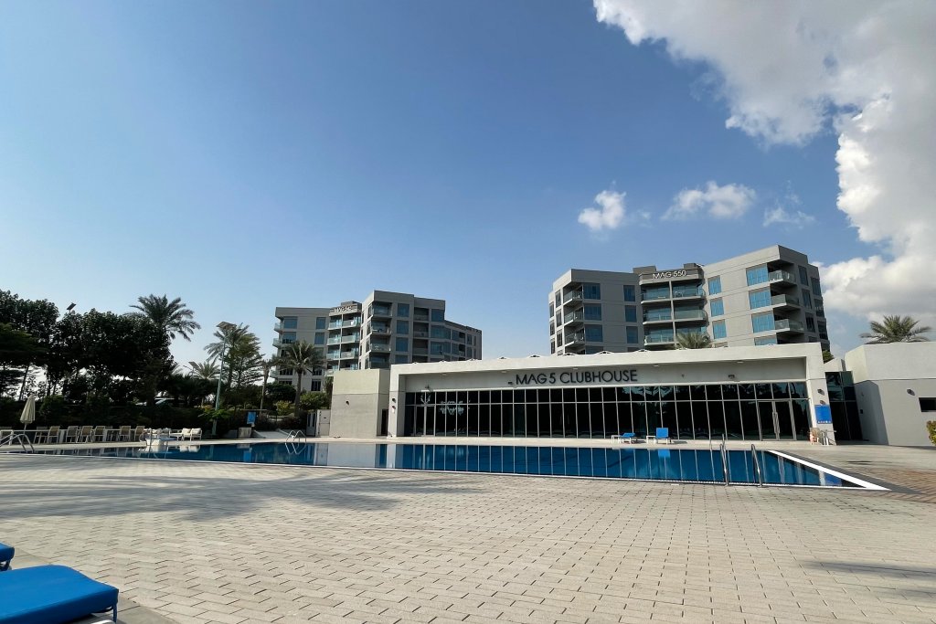 Дубай: Elite LUX Holiday Homes - Cozy & Modern 1BR in Dubai South