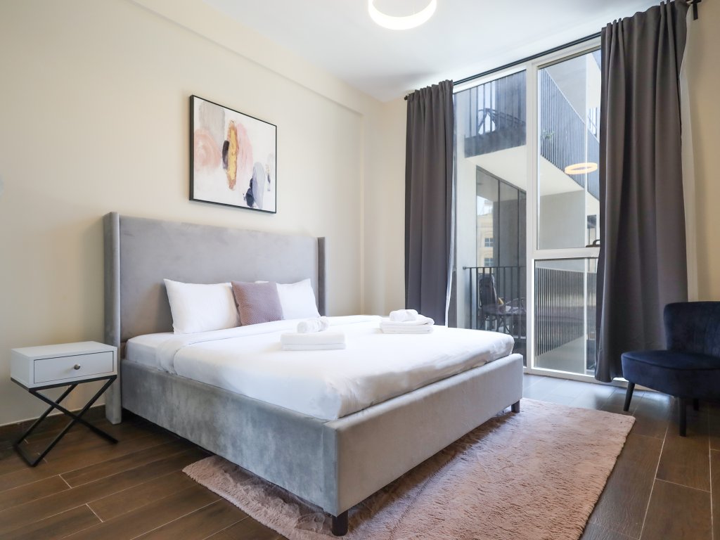 Дубай: Elite LUX Holiday Homes - Captivating 1BR Apt Games Pool&Gym in Arjan Dubai