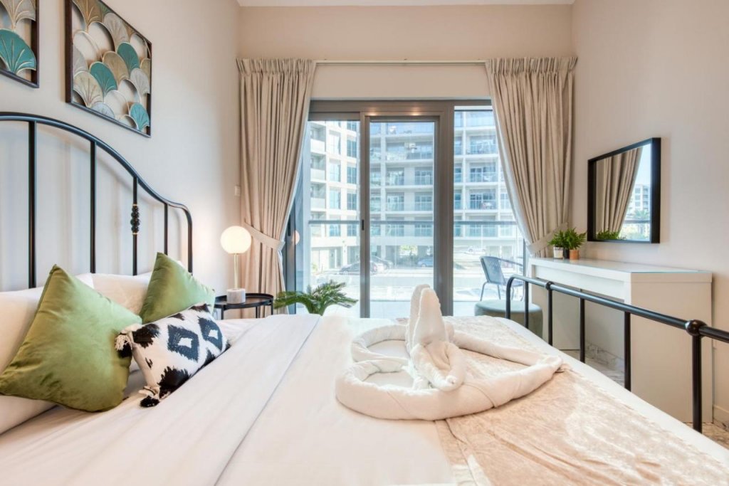 Дубай: Апартаменты Elite LUX Holiday Homes - Stylish 1 BR + Pool & World Class Gym in Dubai South