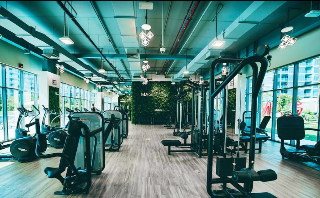 Дубай: Апартаменты Elite LUX Holiday Homes - Stylish 1 BR + Pool & World Class Gym in Dubai South