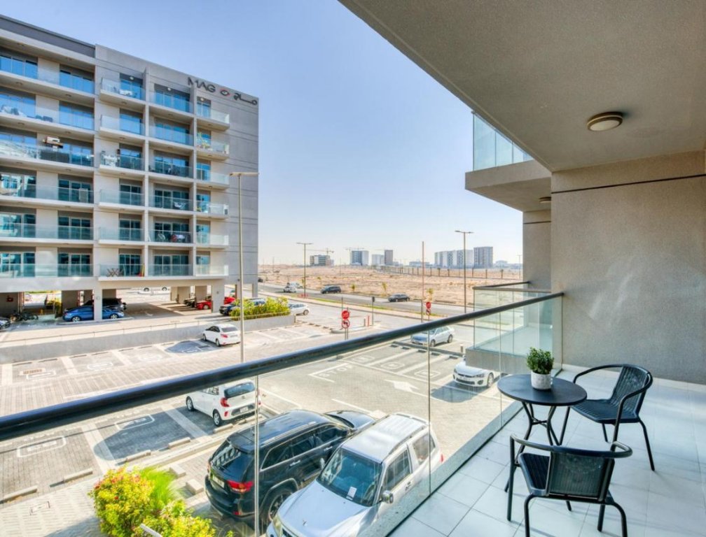 Дубай: Апартаменты Elite LUX Holiday Homes - Stylish 1 BR + Pool & World Class Gym in Dubai South