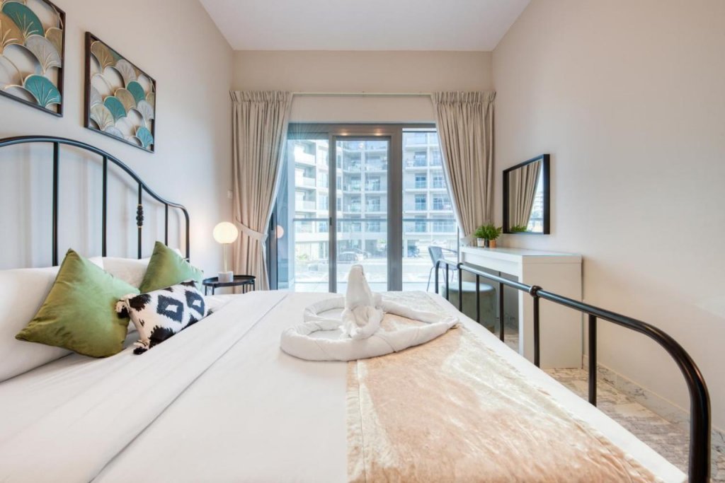 Дубай: Апартаменты Elite LUX Holiday Homes - Stylish 1 BR + Pool & World Class Gym in Dubai South