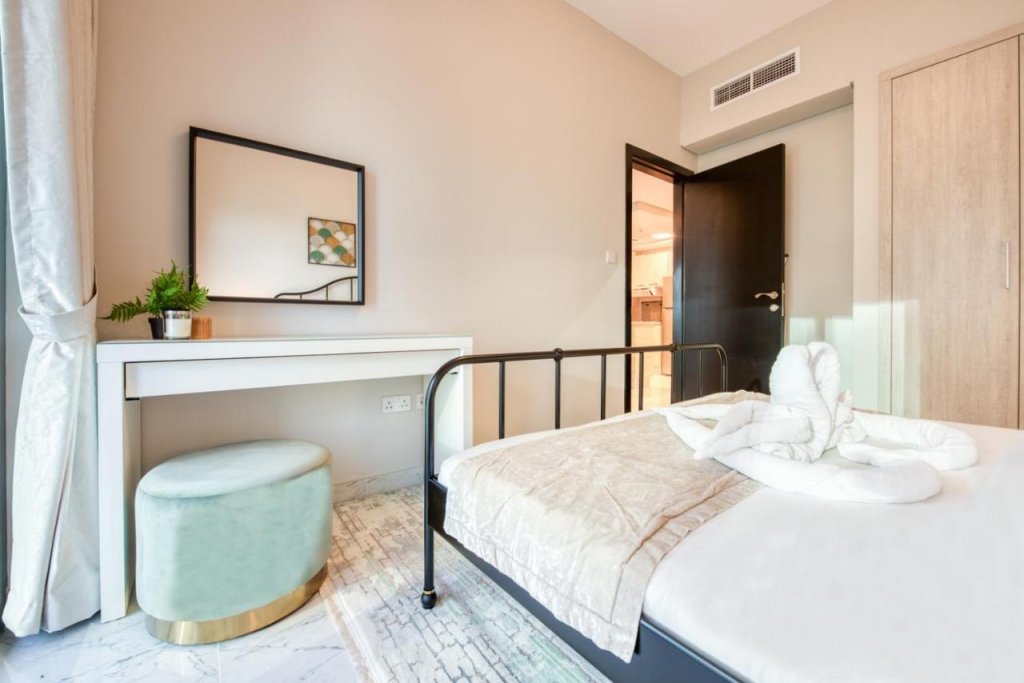 Дубай: Апартаменты Elite LUX Holiday Homes - Stylish 1 BR + Pool & World Class Gym in Dubai South
