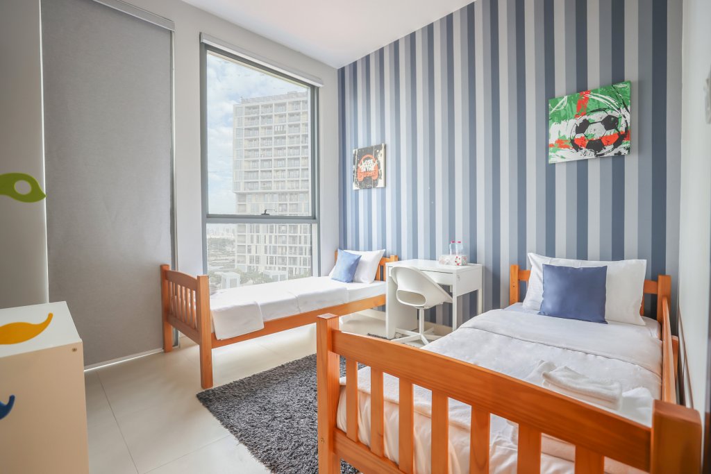 Дубай: Elite LUX Holiday Homes - Ultra Stylish 2BR | Thriving Community in Production City Dubai