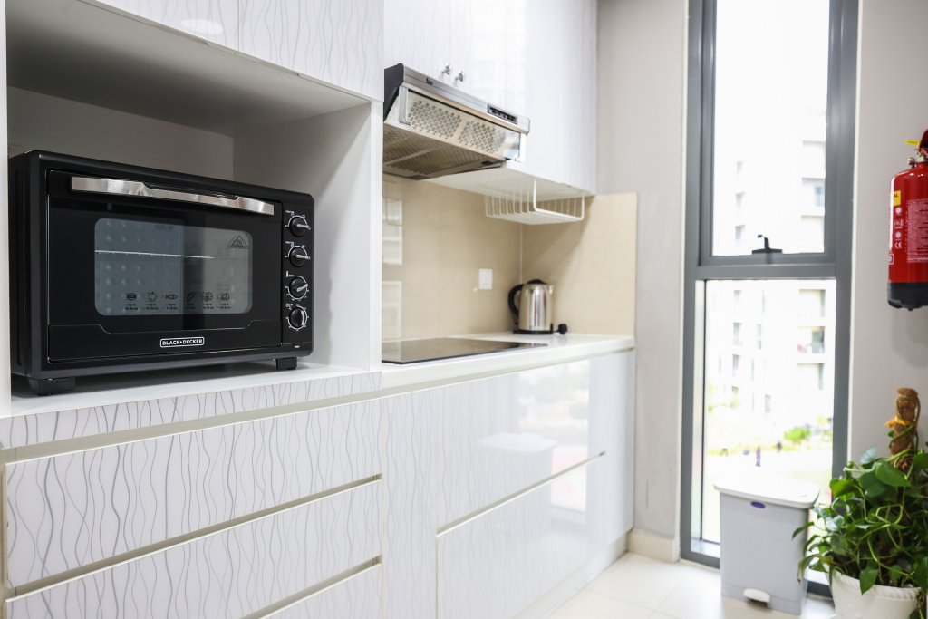 Дубай: Elite LUX Holiday Homes - Ultra Stylish 2BR | Thriving Community in Production City Dubai