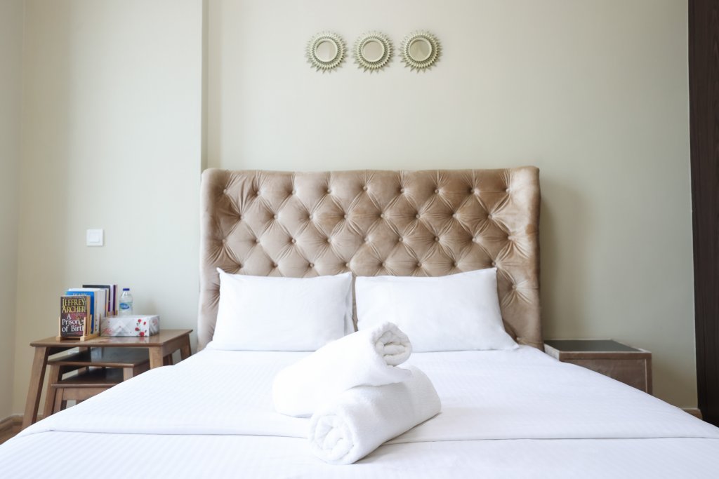 Дубай: Elite LUX Holiday Homes - Ultra Stylish 2BR | Thriving Community in Production City Dubai