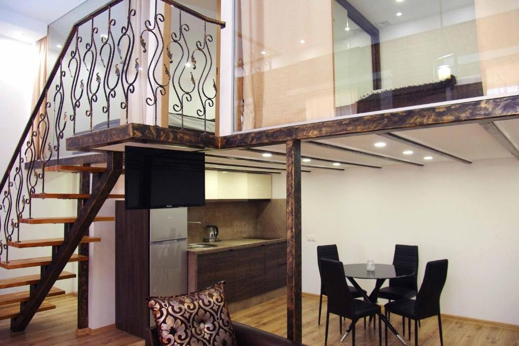 Тбилиси: Apartment on Tabidze