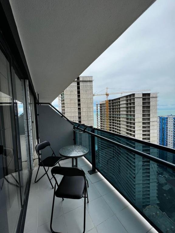 Батуми: Beach Tower Apartment