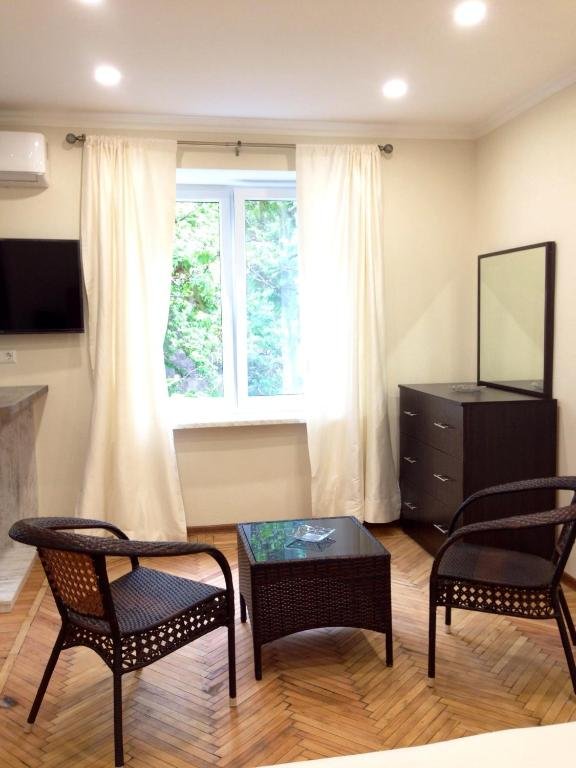 Yerevan Center Studio Apartment — фото 2