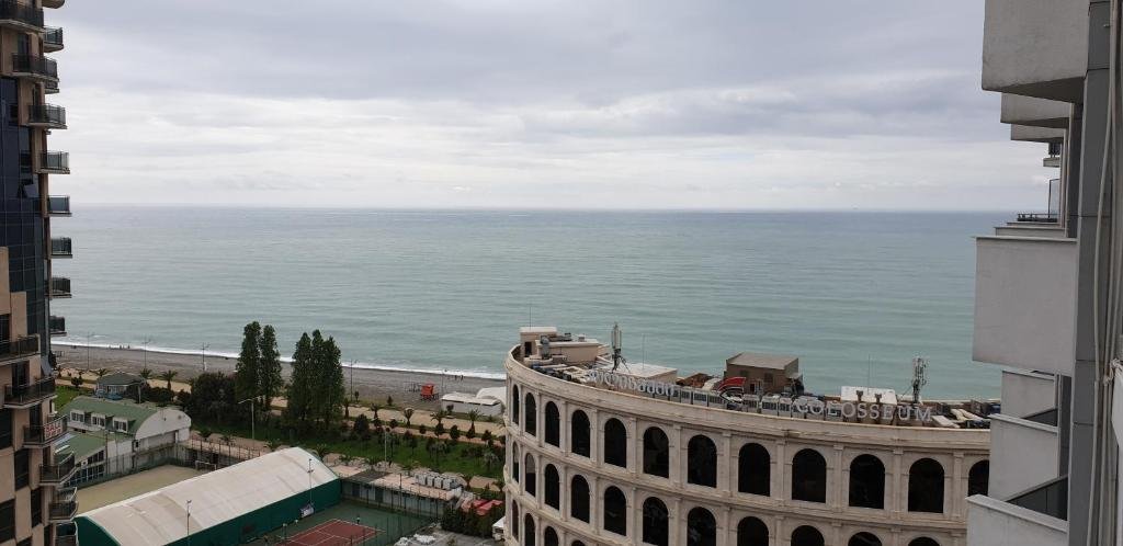 Батуми: Apartment Black Sea