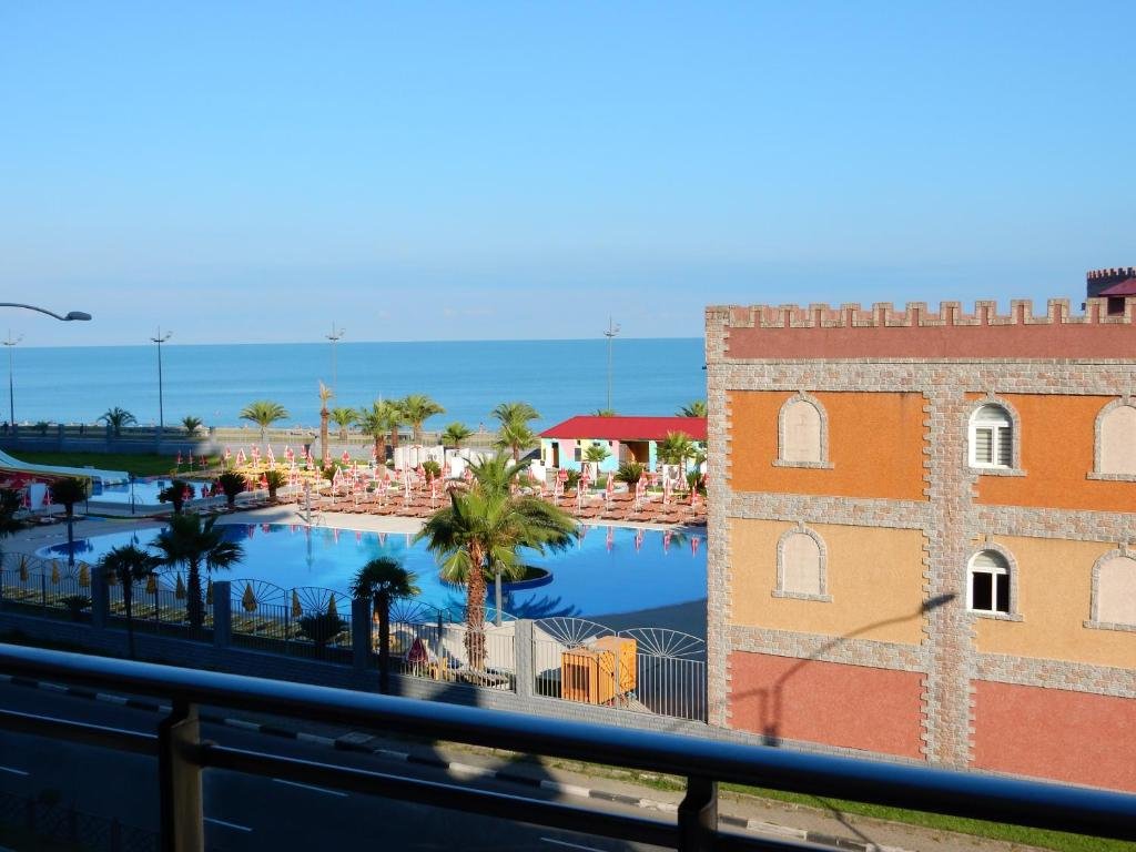Батуми: Apartment In Orbi