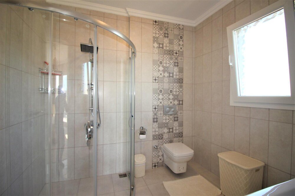 Дальян: Captivating Villa Pervin Private Pool Sleeps 9