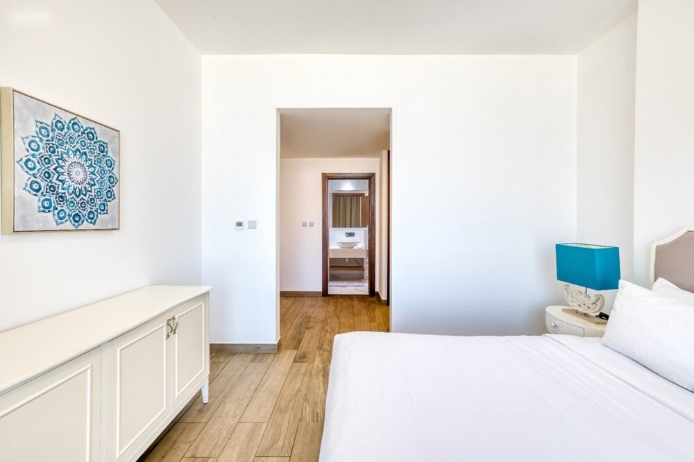 Дубай: Cali Style 4 BR Penthouse Large Patio
