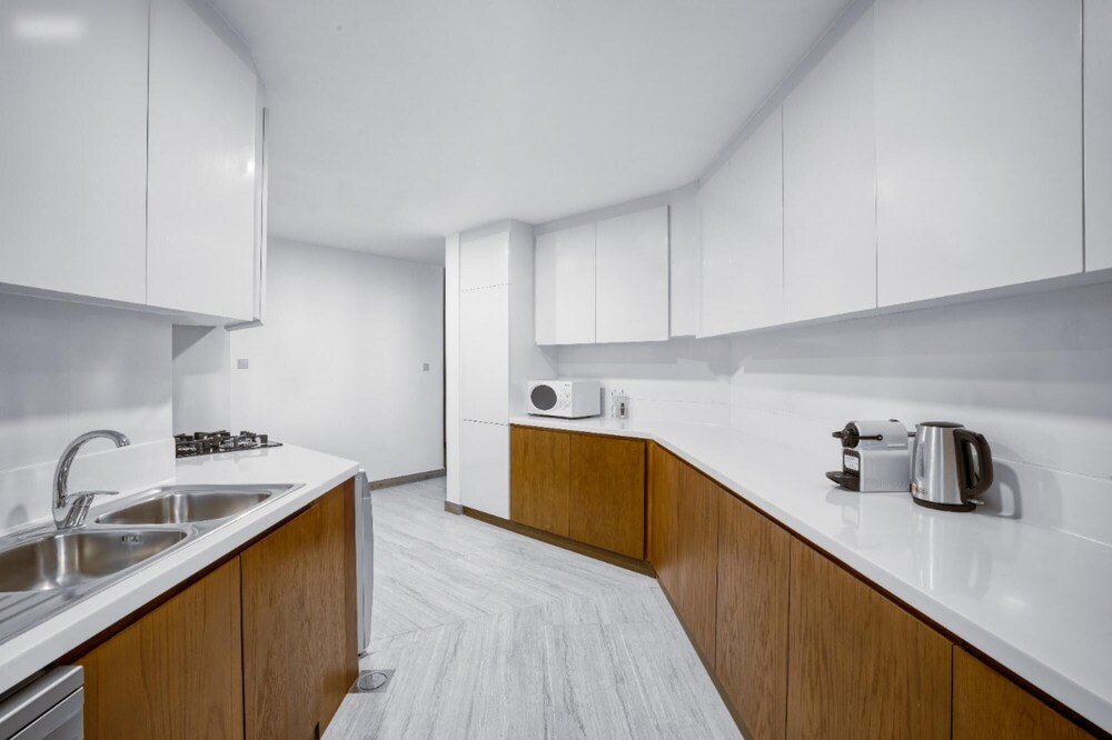 Дубай: Cali Style 4 BR Penthouse Large Patio