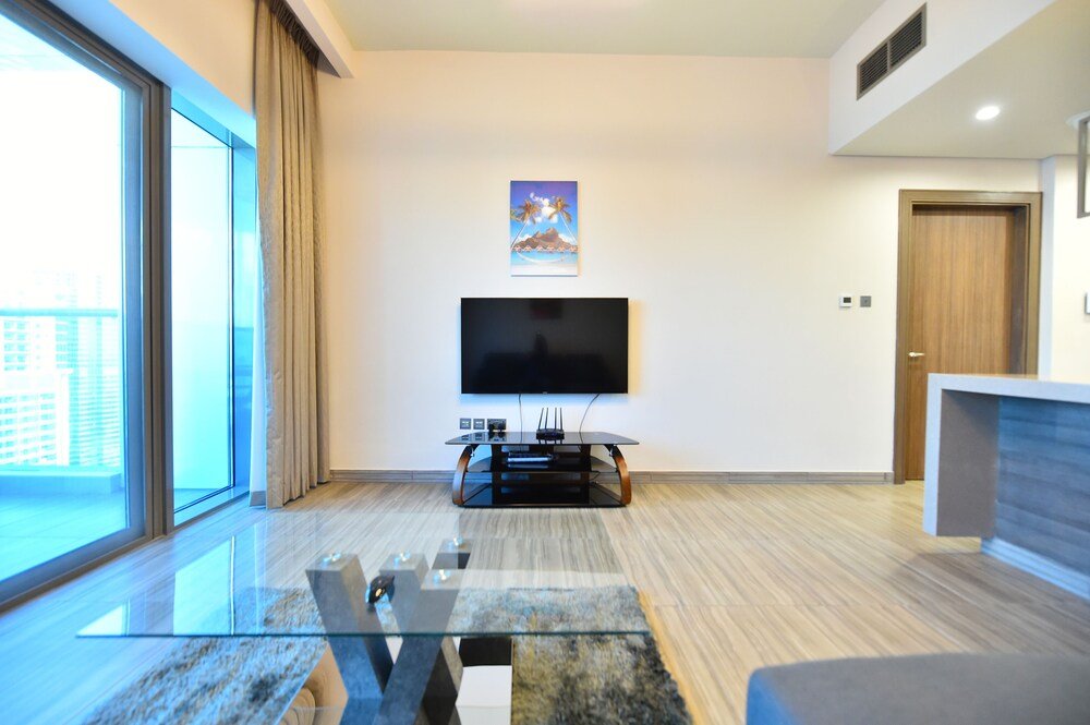 Дубай: HFZ - 1 bedroom apartment in JLT