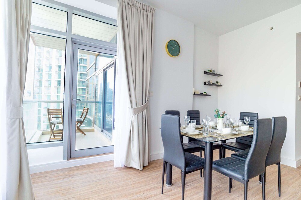 Дубай: Luxurious 2BR apartment in Dubai Marina