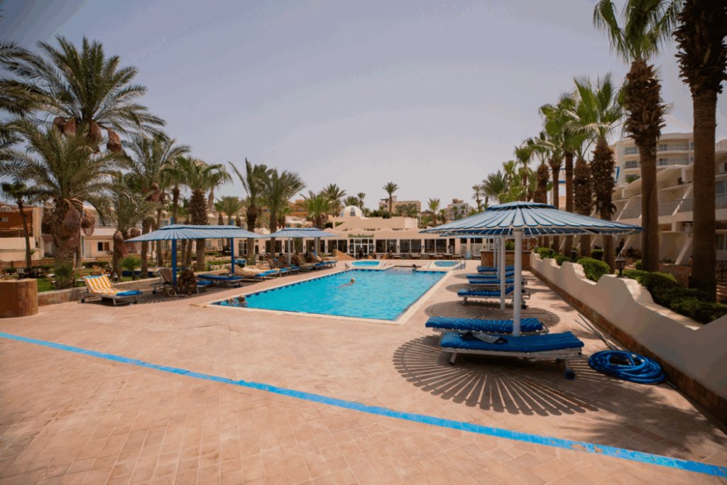 Хургада: Empire Beach Aqua Park
