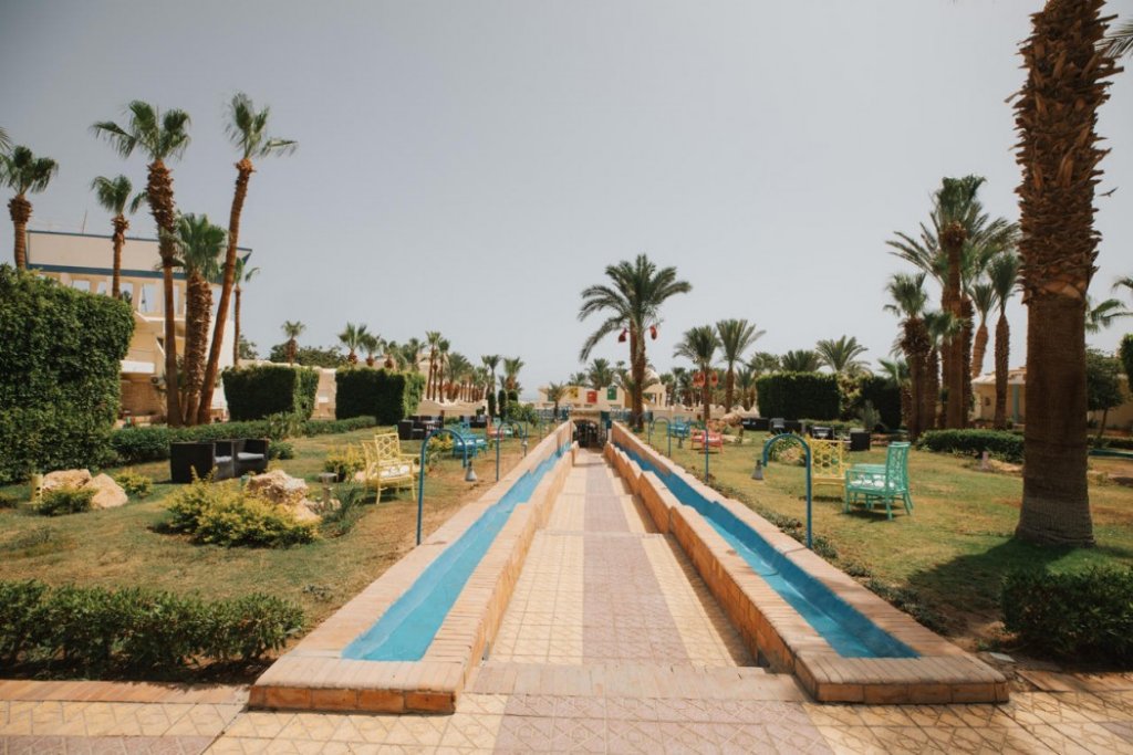 Хургада: Empire Beach Aqua Park