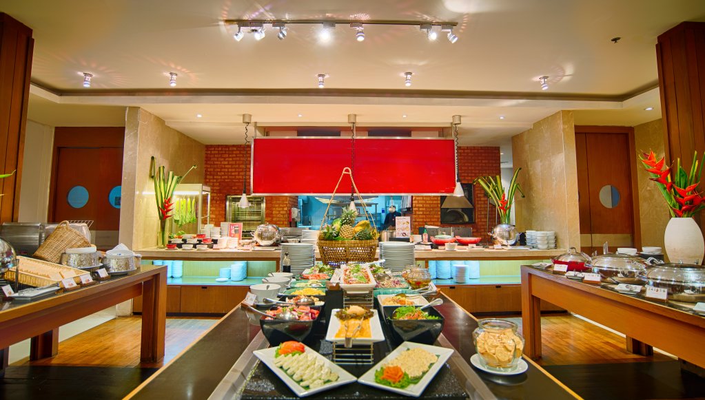 Тхаланг: Holiday Inn Resort Phuket Surin Beach, an IHG Hotel