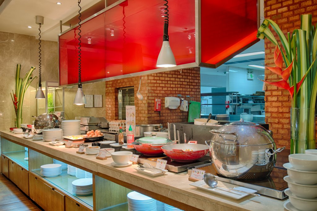 Тхаланг: Holiday Inn Resort Phuket Surin Beach, an IHG Hotel