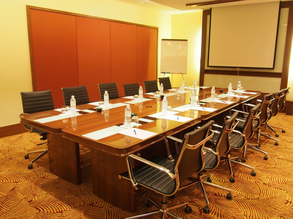 Тхаланг: Holiday Inn Resort Phuket Surin Beach, an IHG Hotel