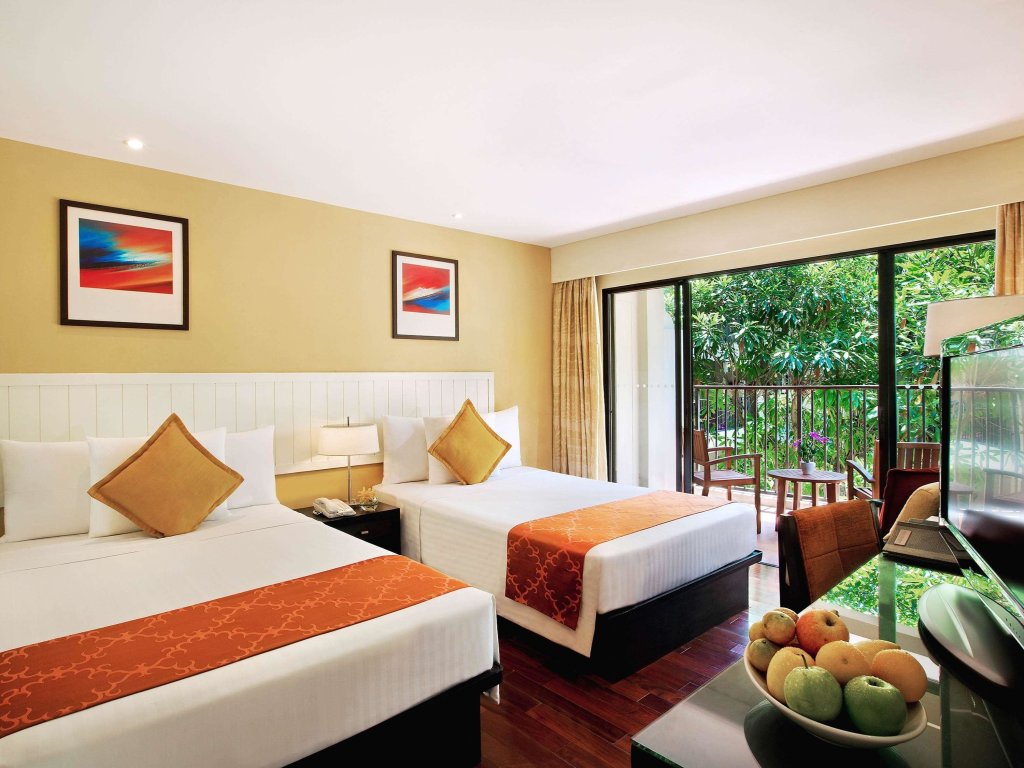 Тхаланг: Holiday Inn Resort Phuket Surin Beach, an IHG Hotel